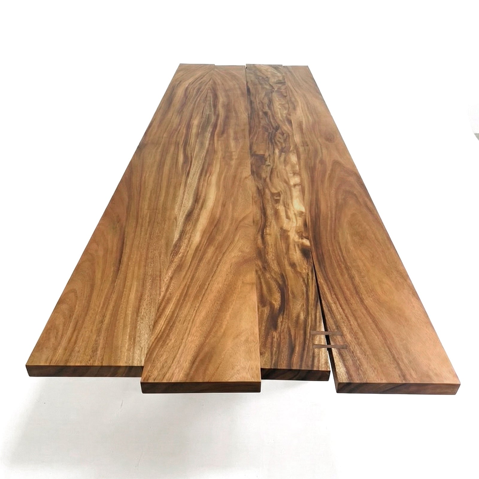 Mesa Dining Table