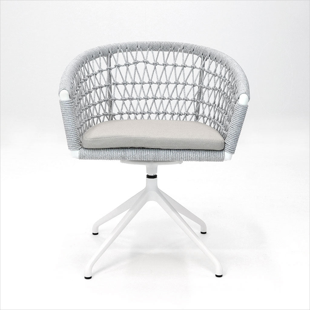 outdoor swivel dining chair