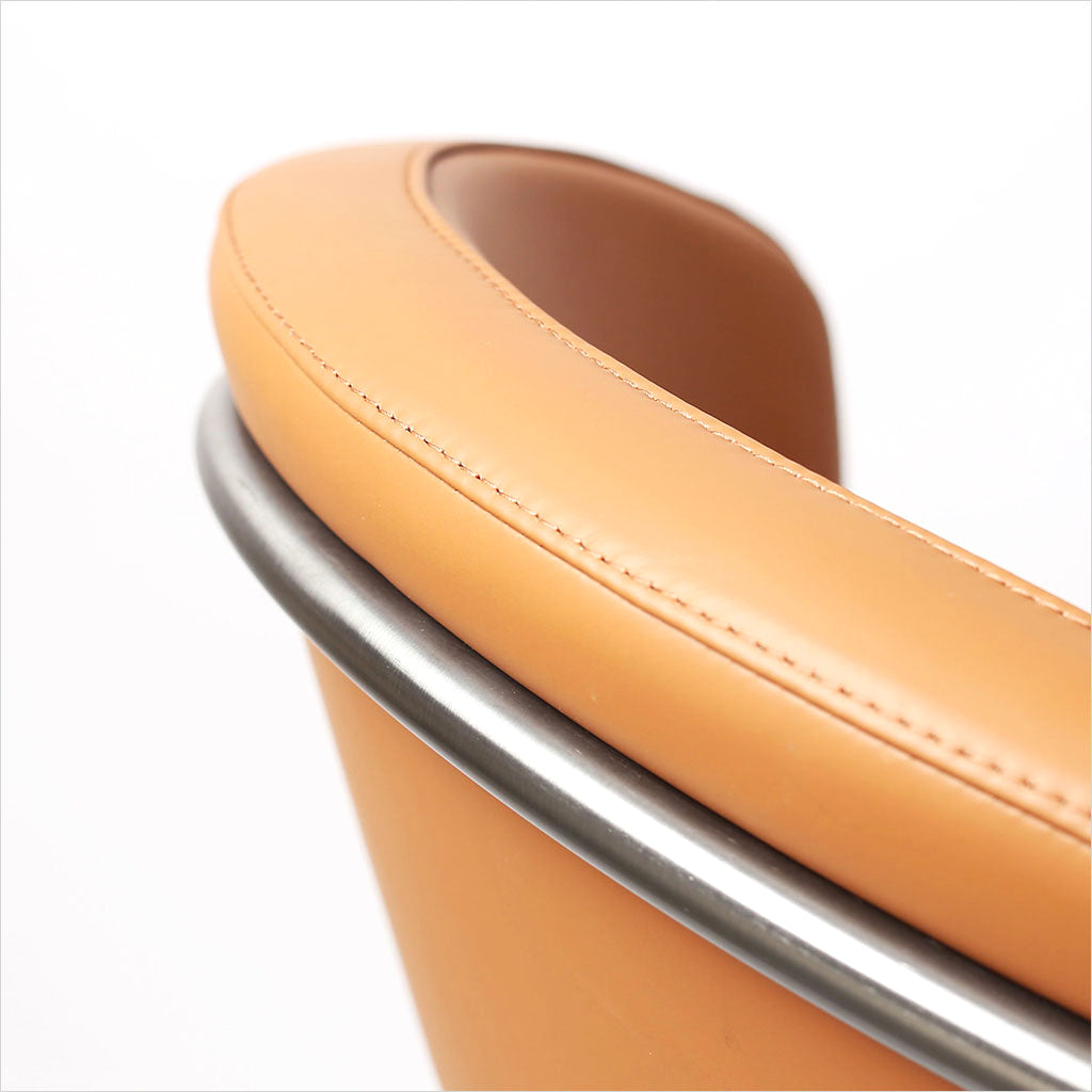 Abrazo Barstool - Sandy Brown w/ Gun Metal