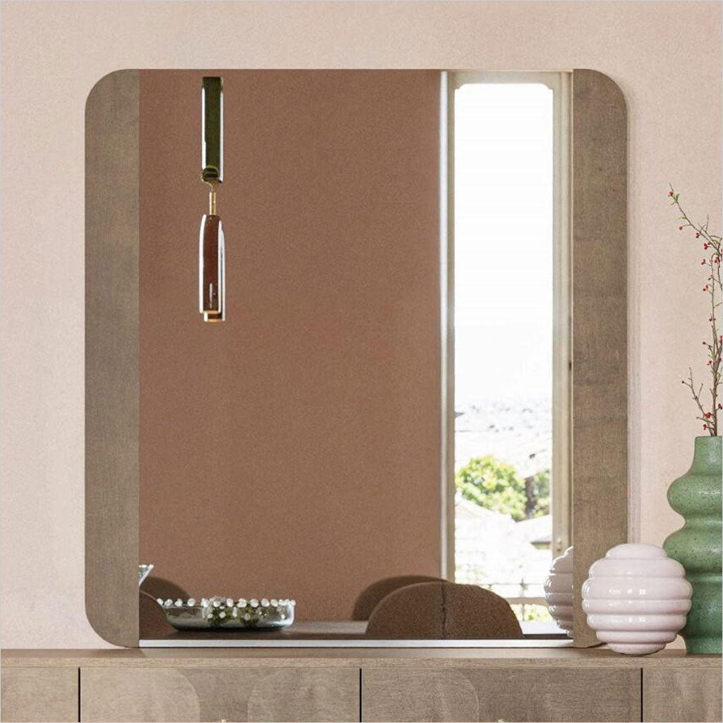 Novello Mirror
