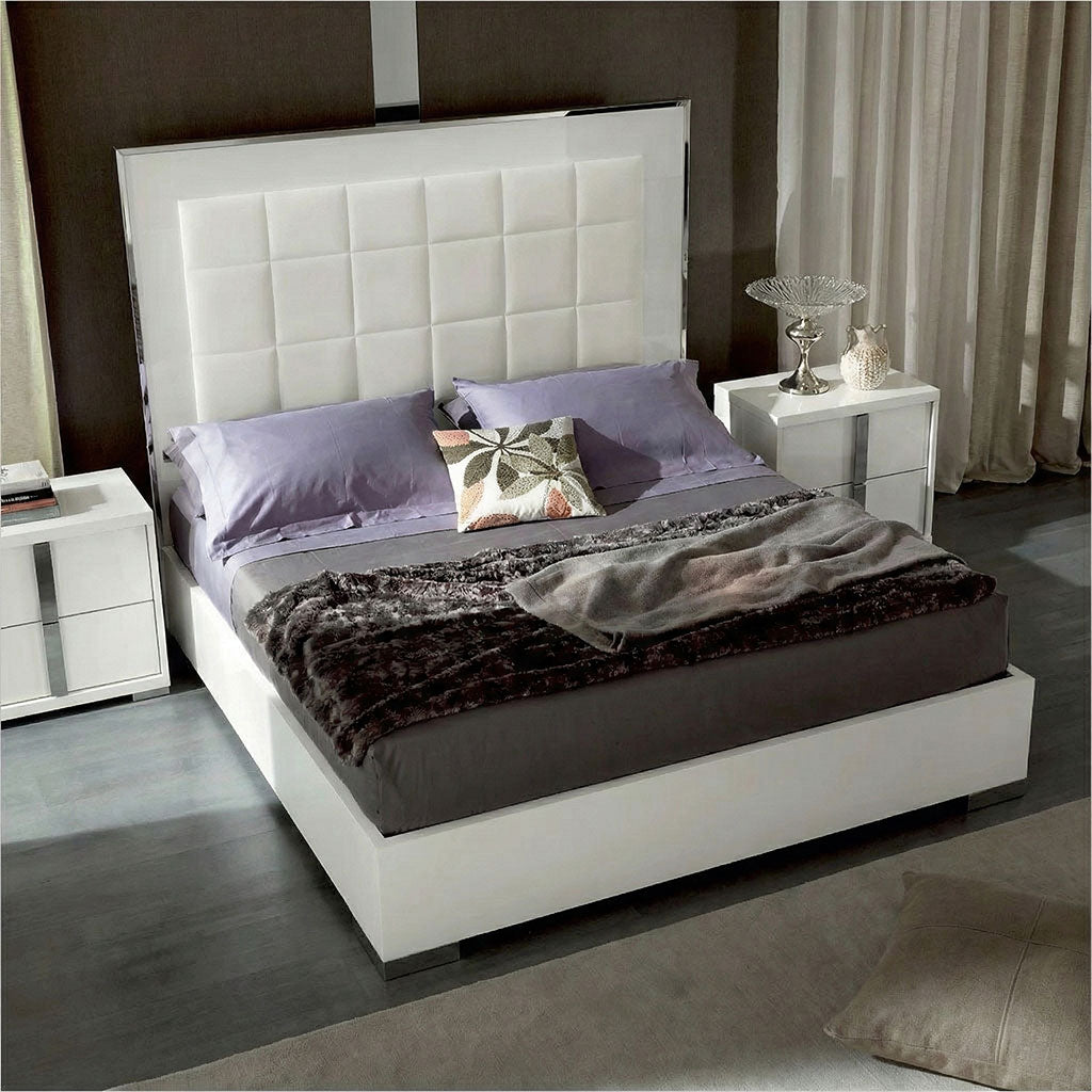 Salone Platform Bed