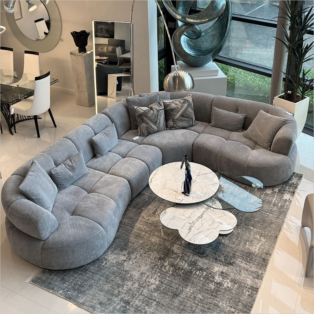 coffee table with synchronized tops