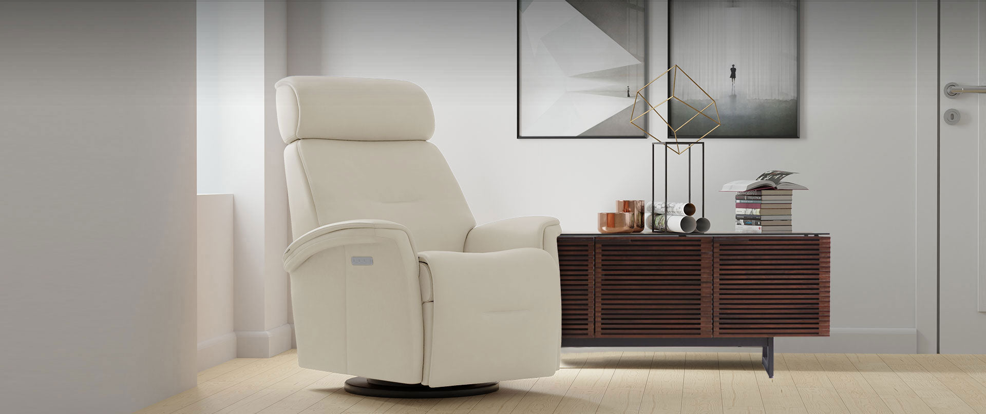 Empire recliner chair