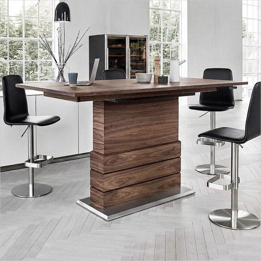 Level Adjustable Table