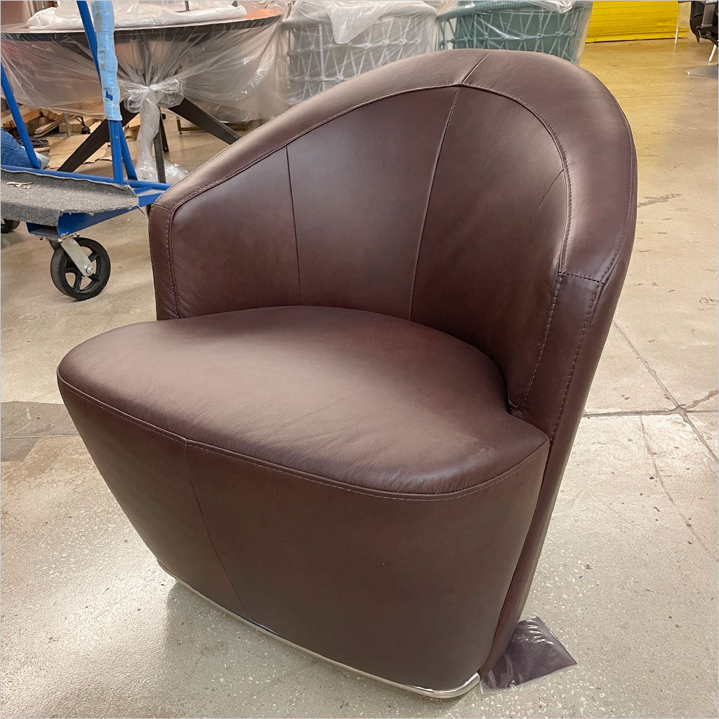 Vienna Swivel Chair - OUTLET