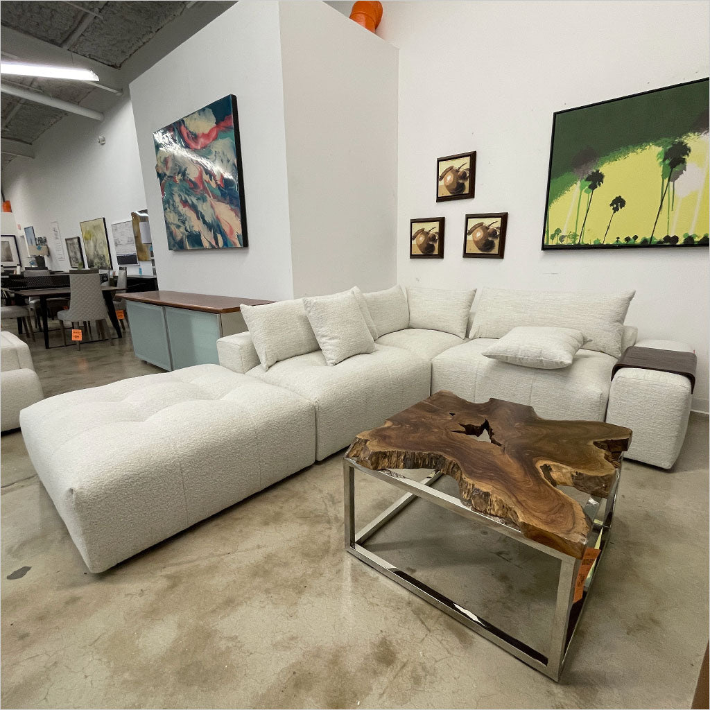 Essence Sectional - OUTLET