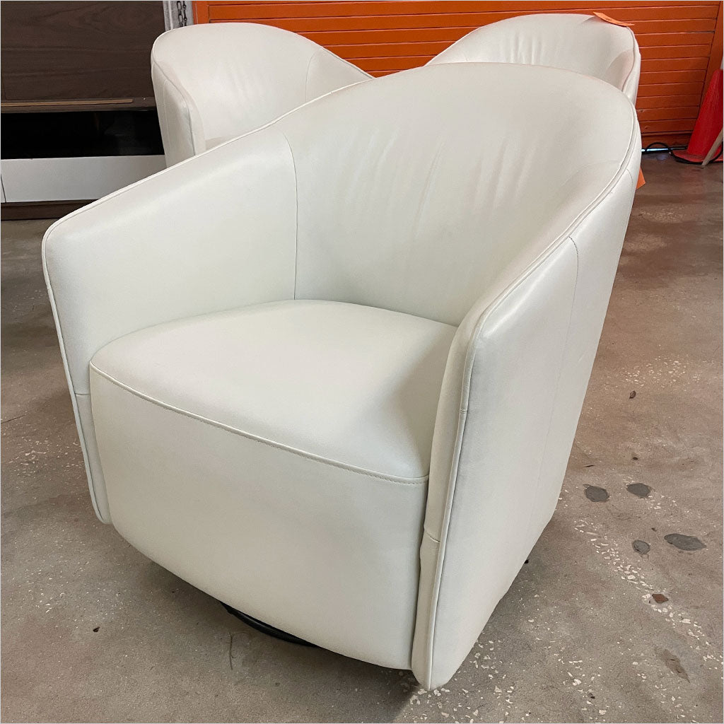 White Rene Swivel Chair - OUTLET
