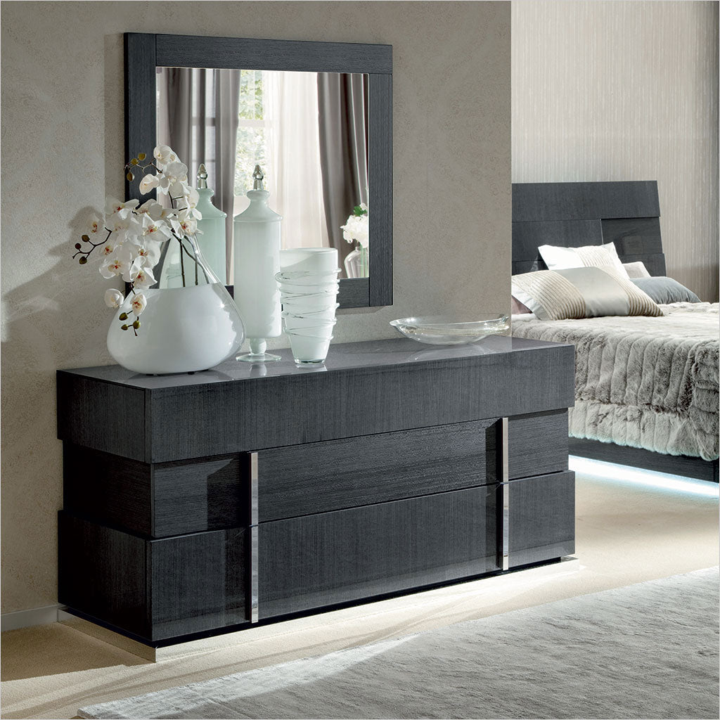 dresser in grey high-gloss finish