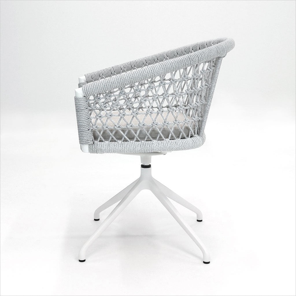 outdoor swivel dining chair