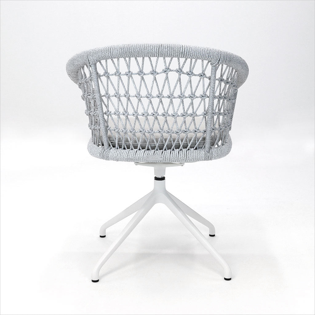 outdoor swivel dining chair