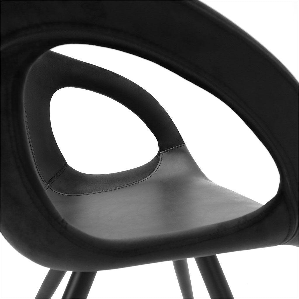 black dining chair