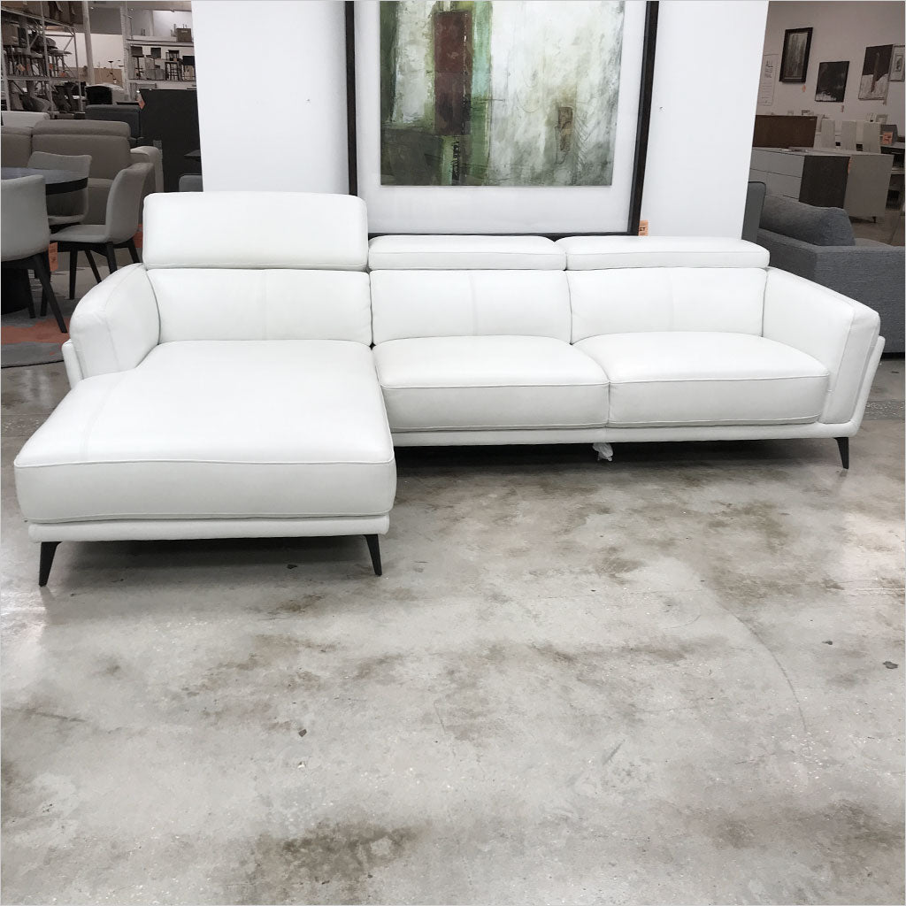 Reva Sectional - OUTLET