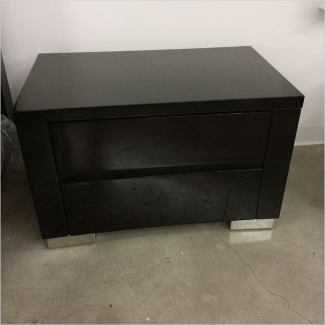 high-gloss nightstand